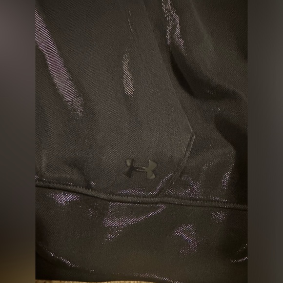 NWOT Under Armour cowl pullover. Metallic black color - Picture 2 of 5